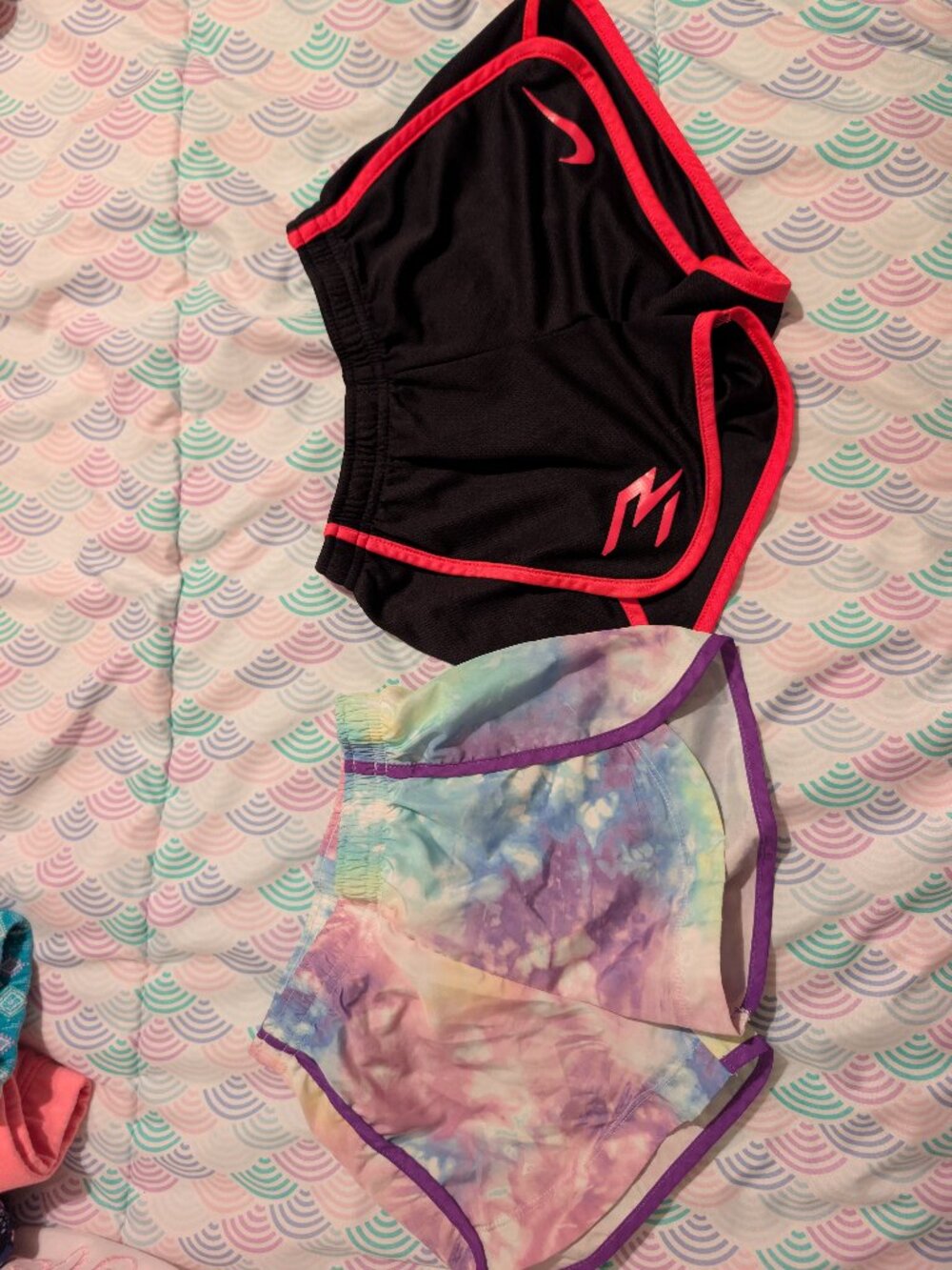 Nike kids shorts LOT (2)